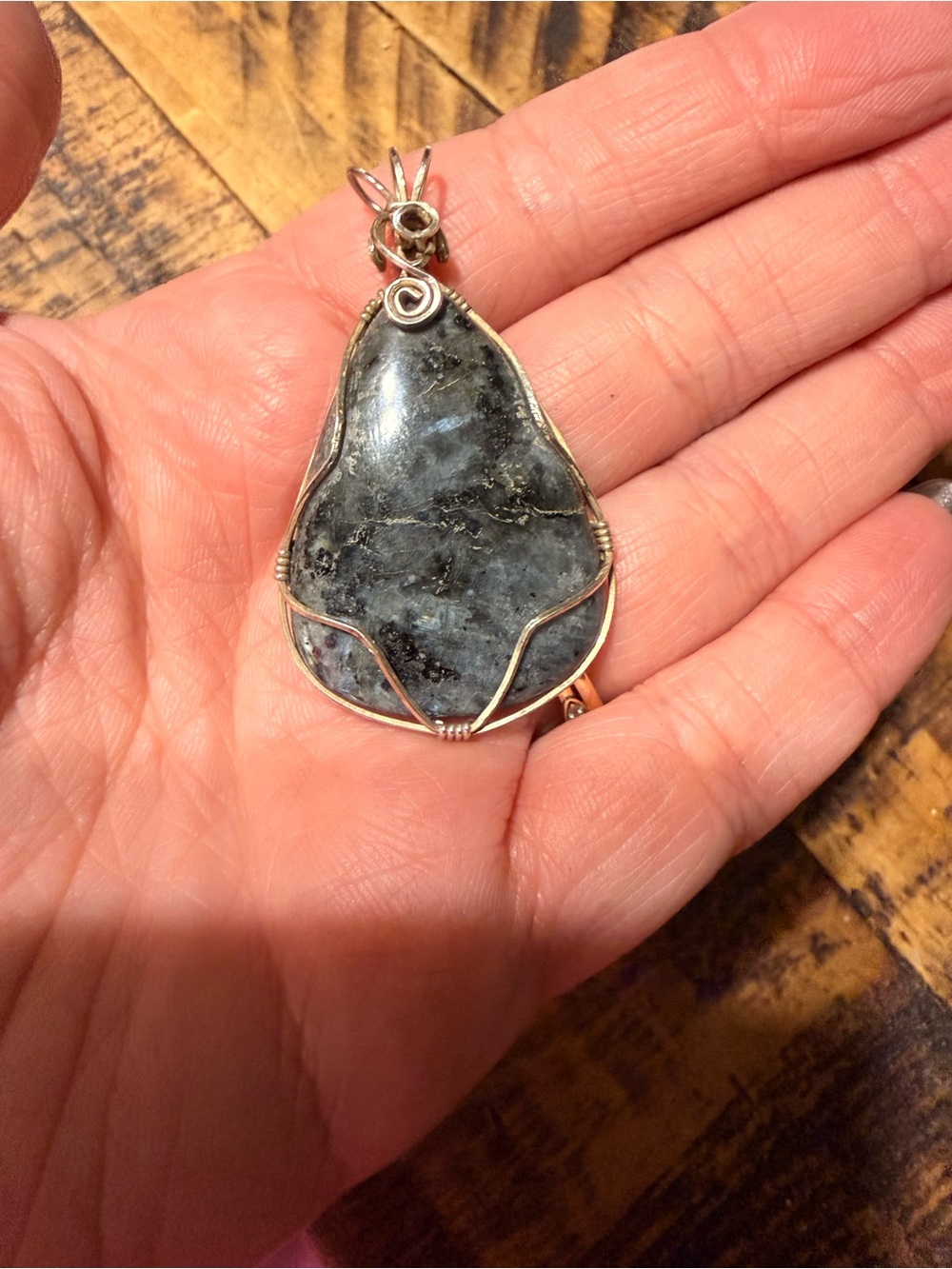 Silver-Wire Labradorite Teardrop Pendant in Gray-Black